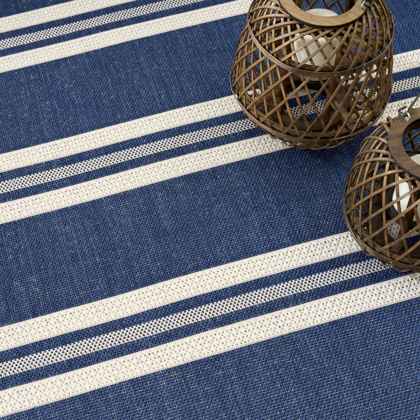 Nourison Horizon Indoor/Outdoor 4' x 6' Navy Modern Rug
