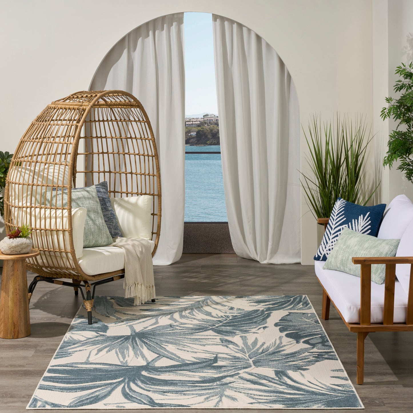 Nourison Aloha 3'6" x 5'6" Ivory Blue Modern Rug