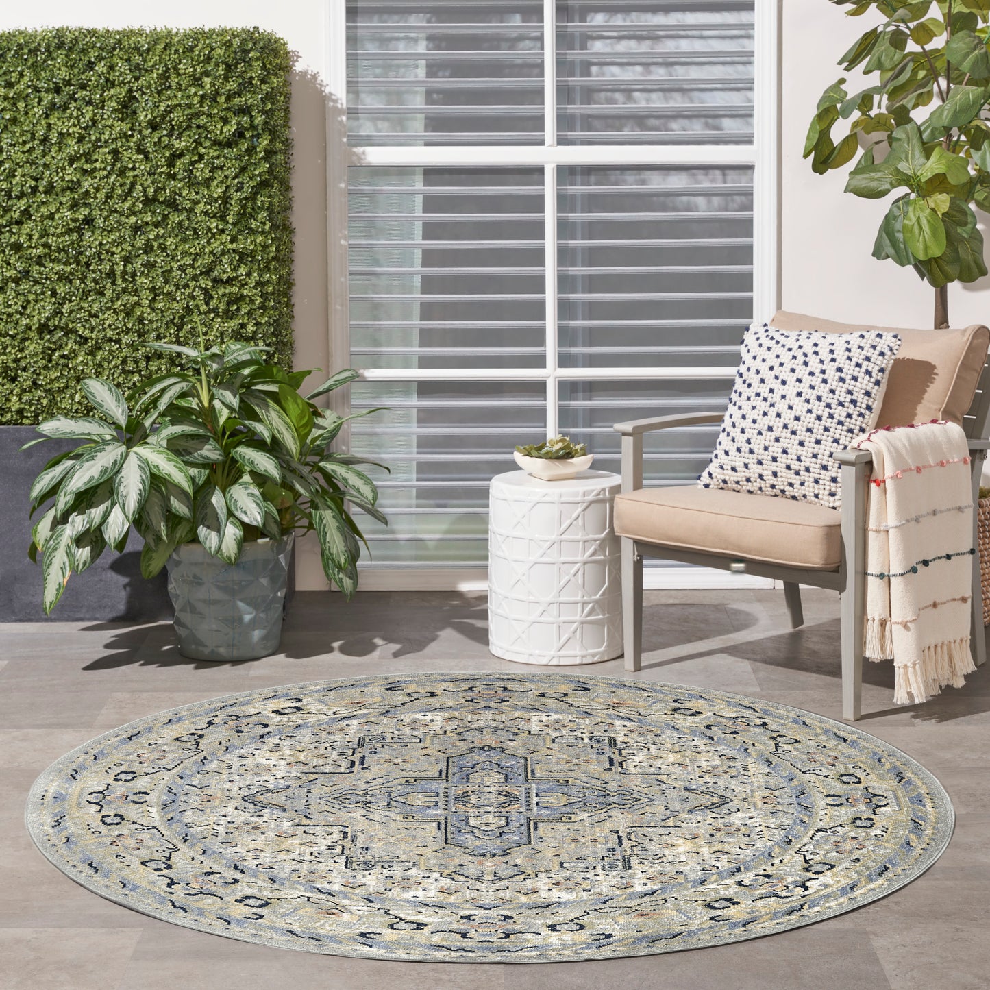 Nourison Nourison Essentials Persian 6' x Round Blue Vintage Rug