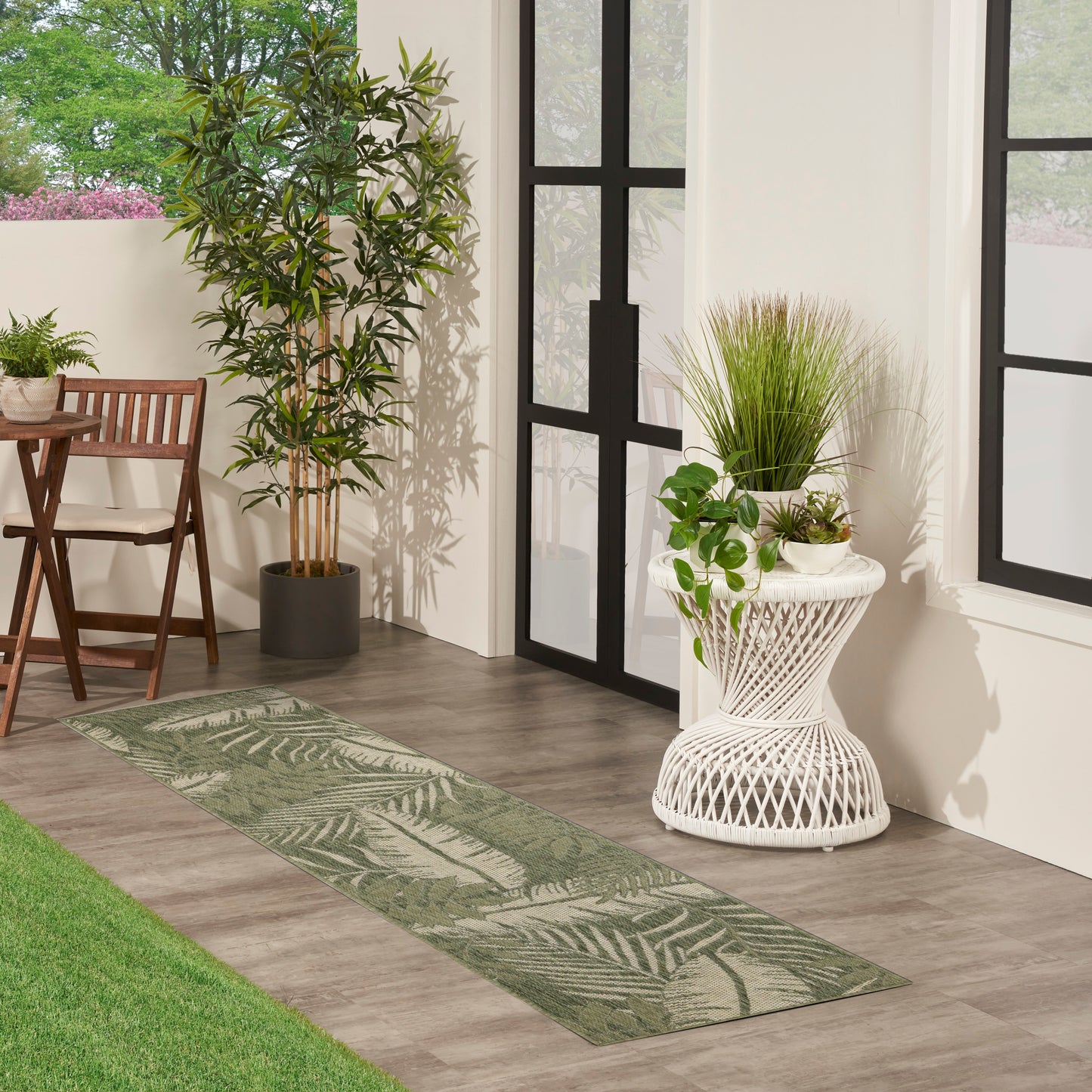Nourison Garden Oasis 2' x 8' Green Ivory Outdoor Rug