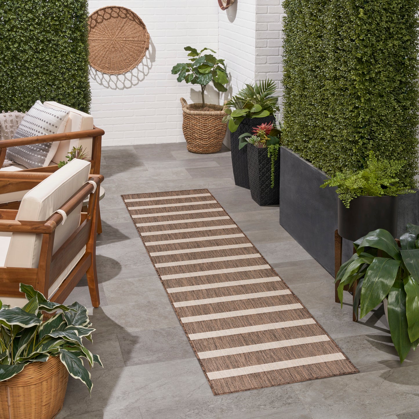 Nourison Positano 2' x 6' Natural Ivory Modern Rug