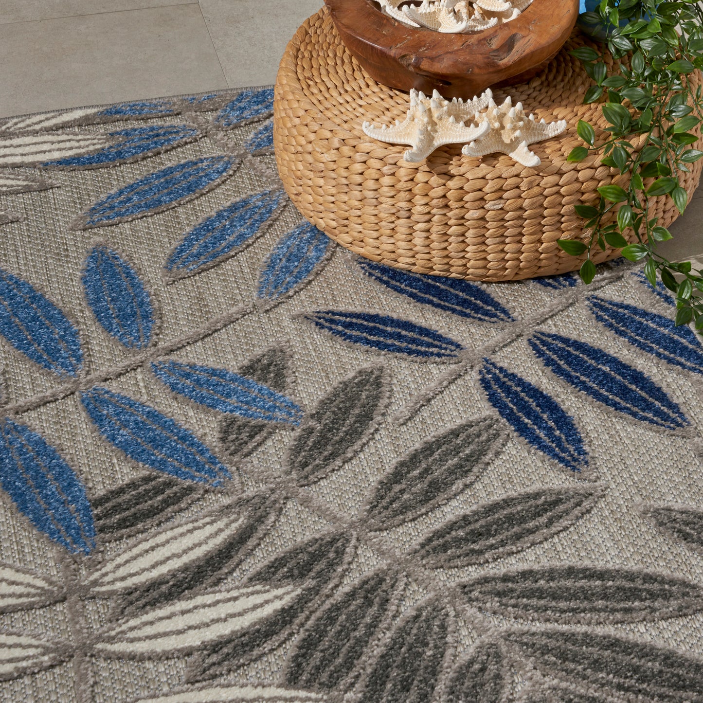 Nourison Aloha 2' x 3' Grey Blue Tropical Rug