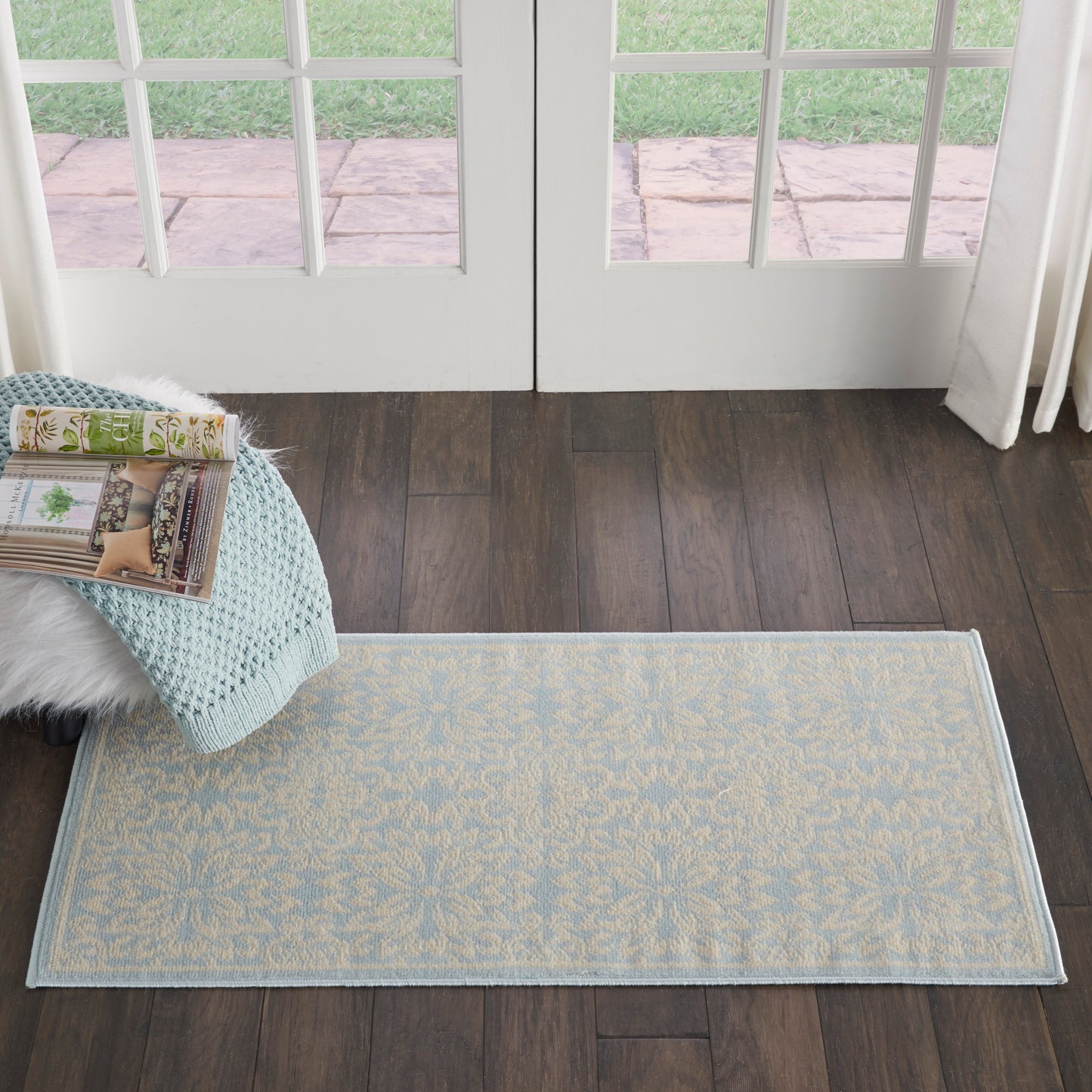 Nourison Jubilant 2' x 4' Ivory/Light Blue Farmhouse Indoor Rug