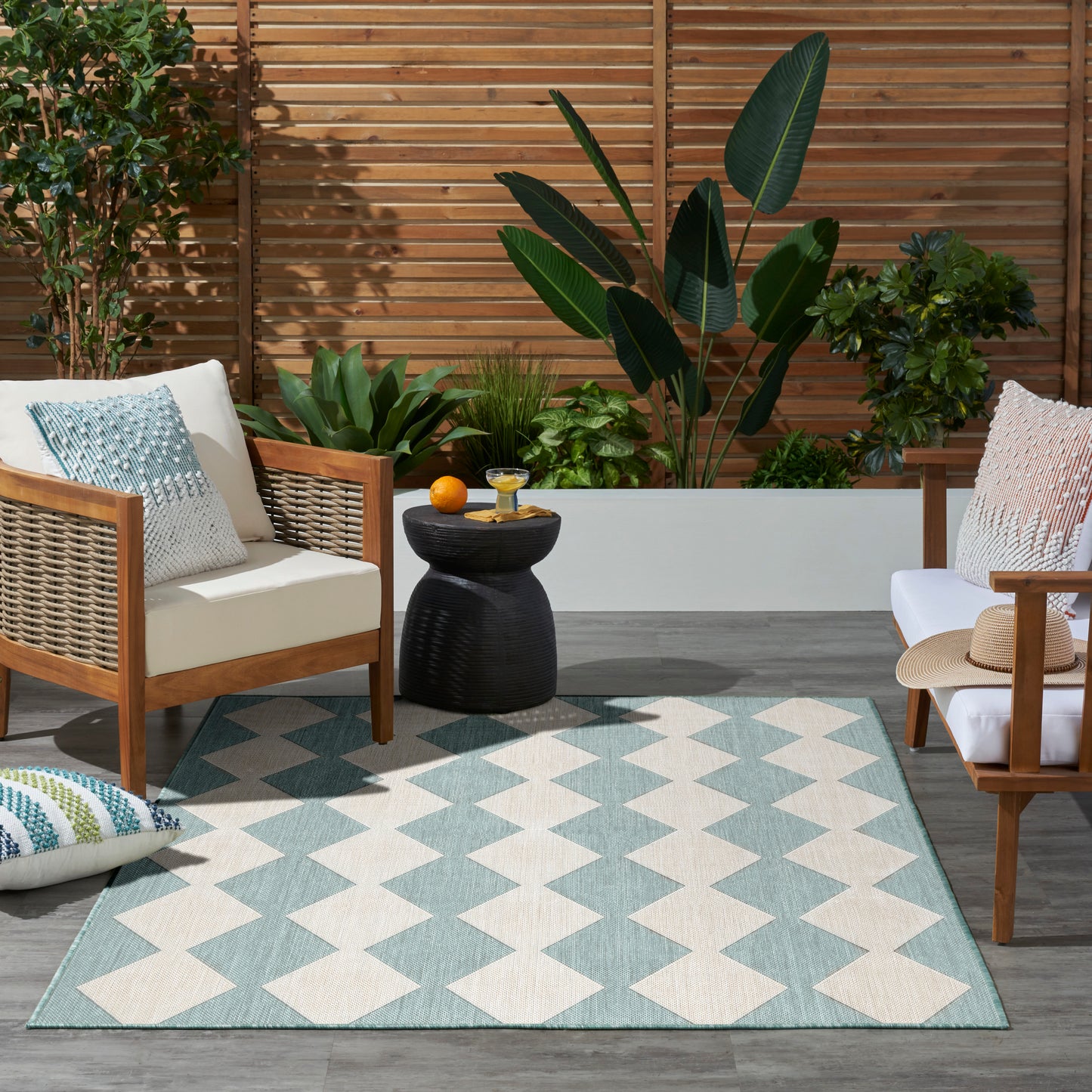 Nourison Positano 4' x 6' Aqua Modern Rug