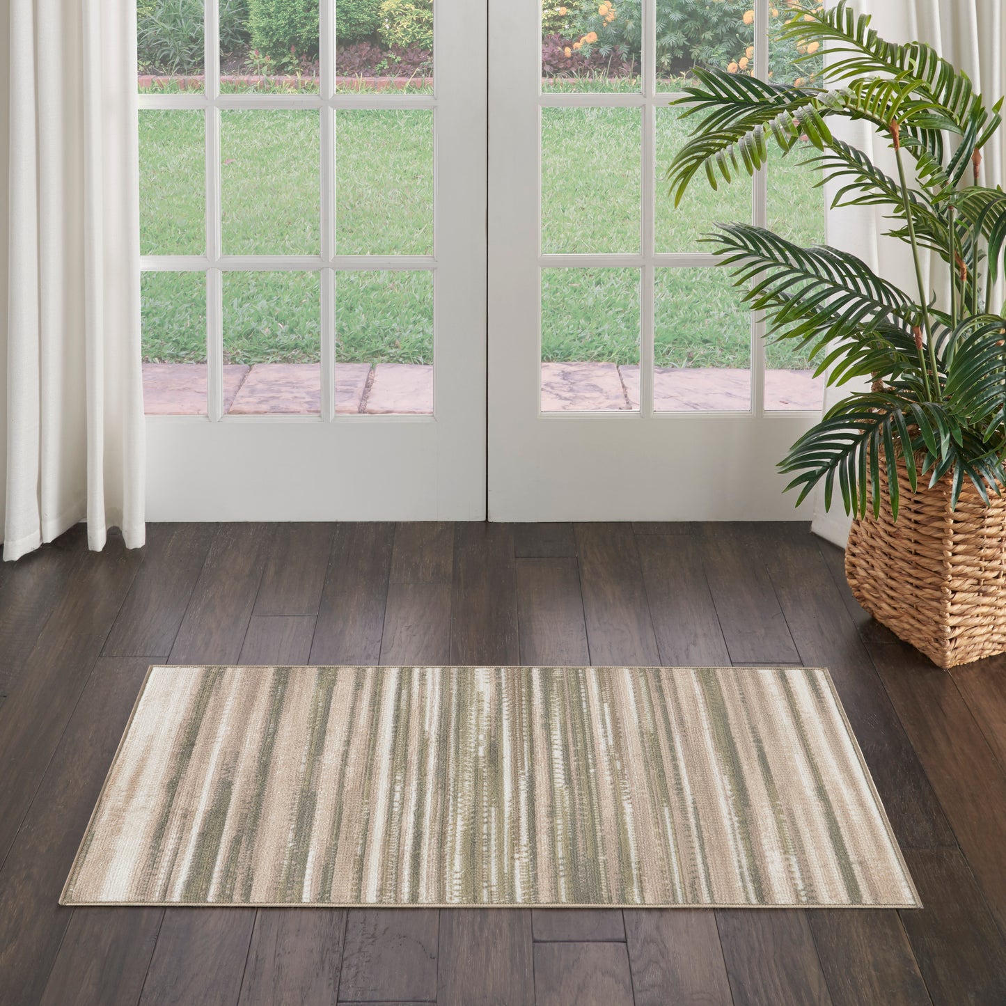 Nourison Jubilant 2' x 4' Green Ivory Modern Indoor Rug