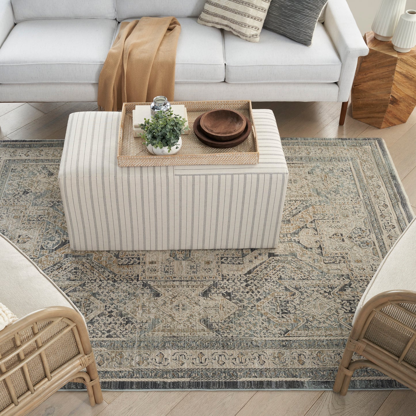 Nourison Lynx 5'3" x 7'10" Ivory Charcoal Vintage Indoor Rug