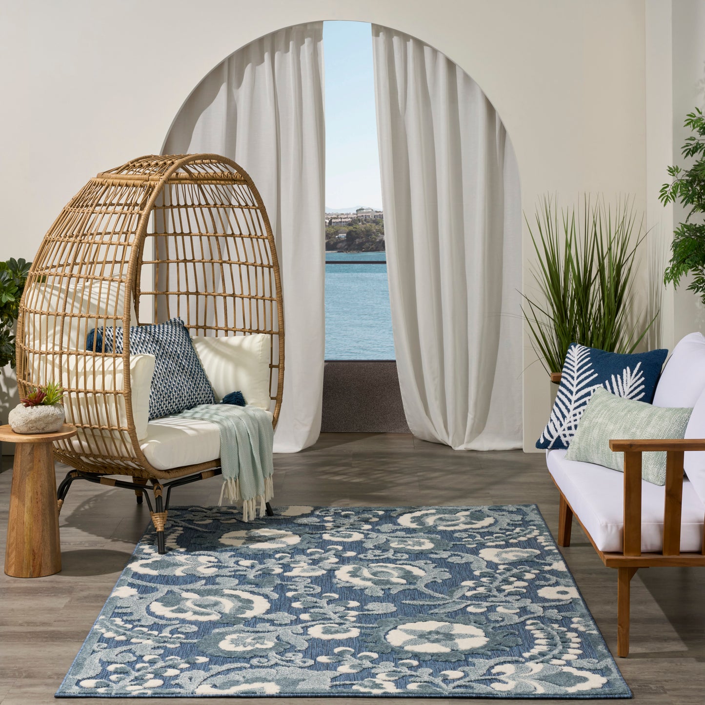 Nourison Aloha 3'6" x 5'6" Blue Farmhouse Rug