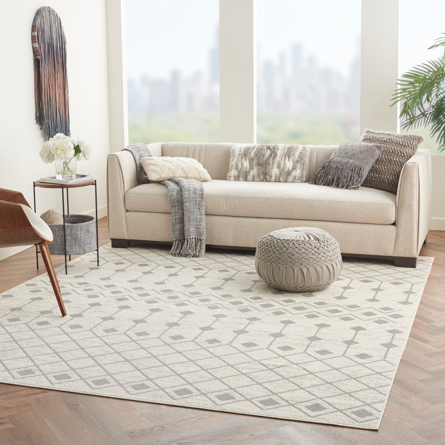 Nourison Grafix 7'10" x 9'10" Ivory/Grey Bohemian Indoor Rug