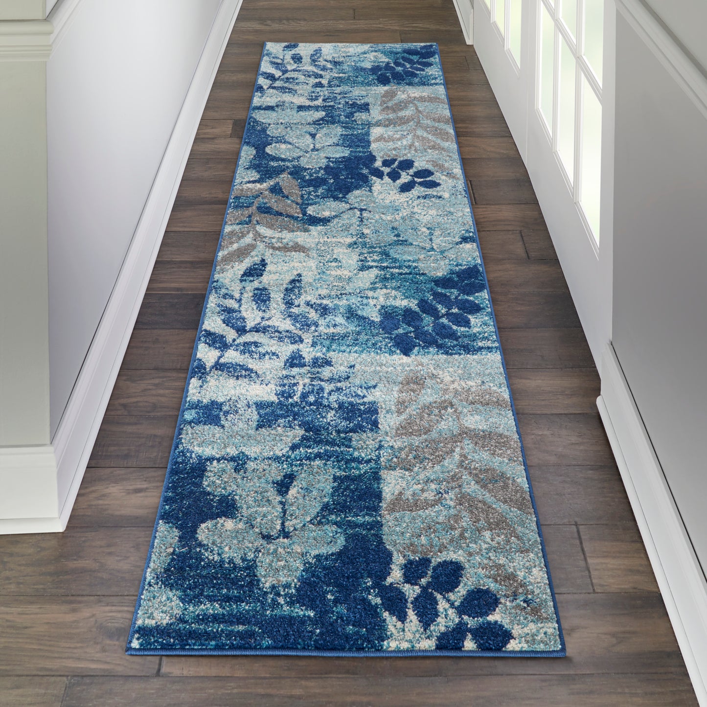 Nourison Tranquil 2'3" x 7'3" Navy/Light Blue Farmhouse Indoor Rug