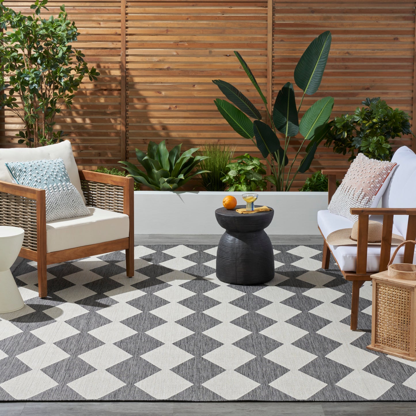 Nourison Positano 5' x 7' Charcoal Modern Rug