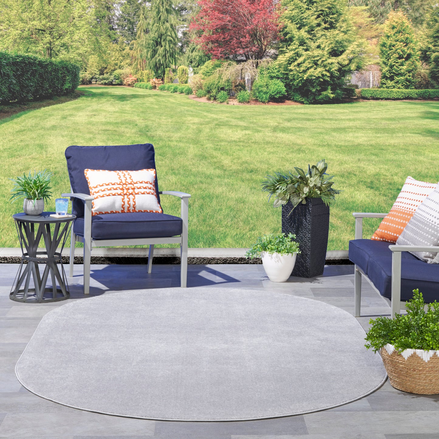 Nourison Nourison Essentials 6' x 9' Oval Silver Grey Outdoor Rug