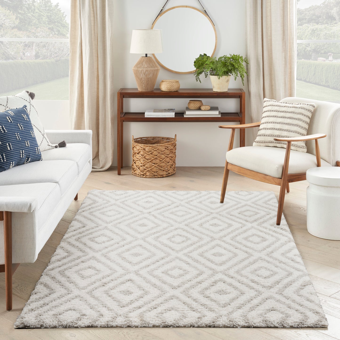 Nourison Modern Shag 5'3" x 7' Ivory Silver Modern Indoor Rug