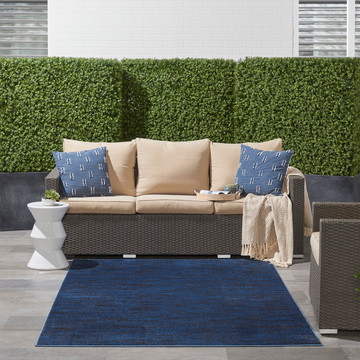Nourison Nourison Essentials 4' x 6' Midnight Blue Outdoor Rug