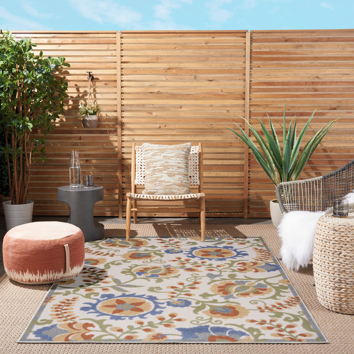 Nourison Aloha 5'3" x 7'5" Ivory Blue Outdoor Rug