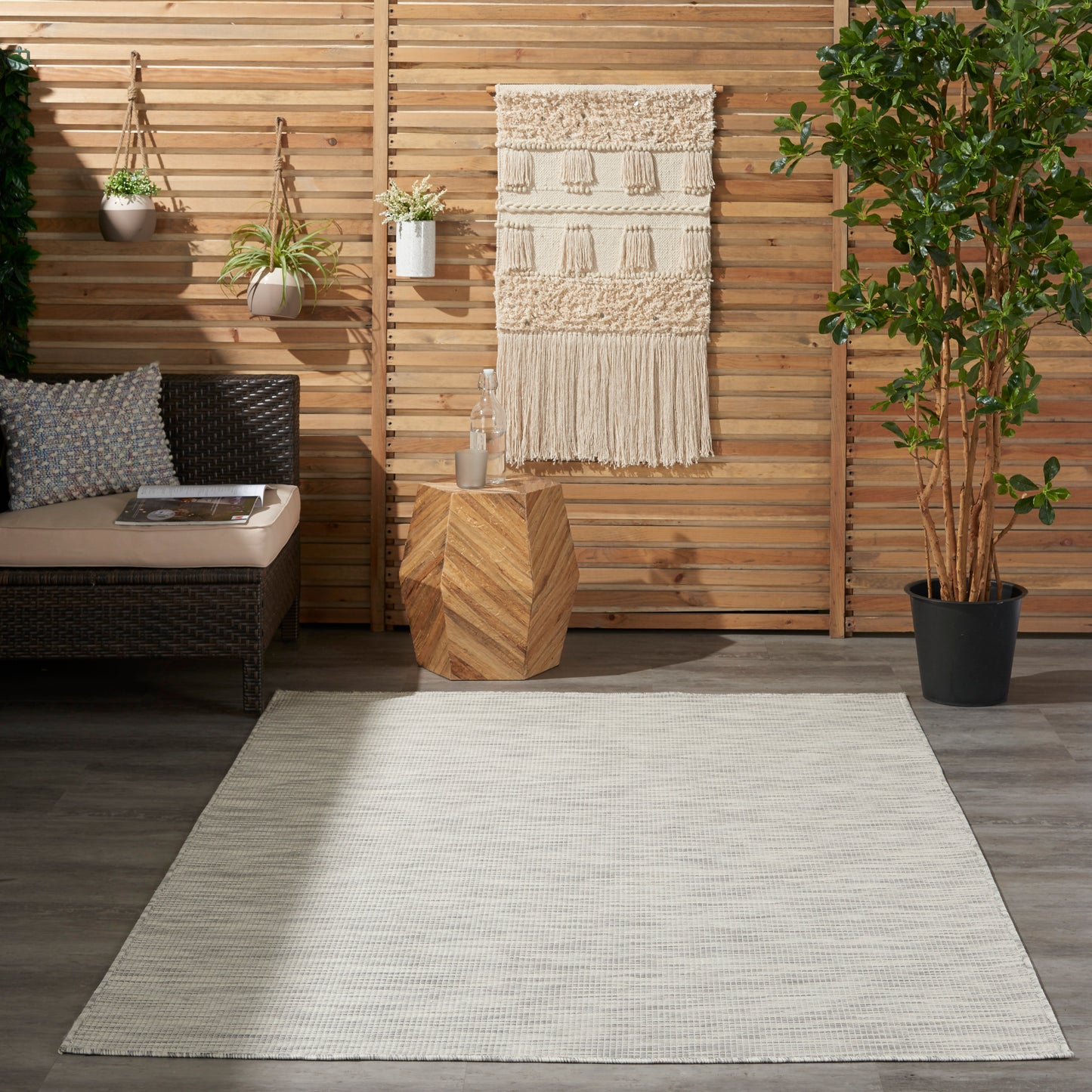 Nourison Positano 4' x 6' Light Grey Modern Rug