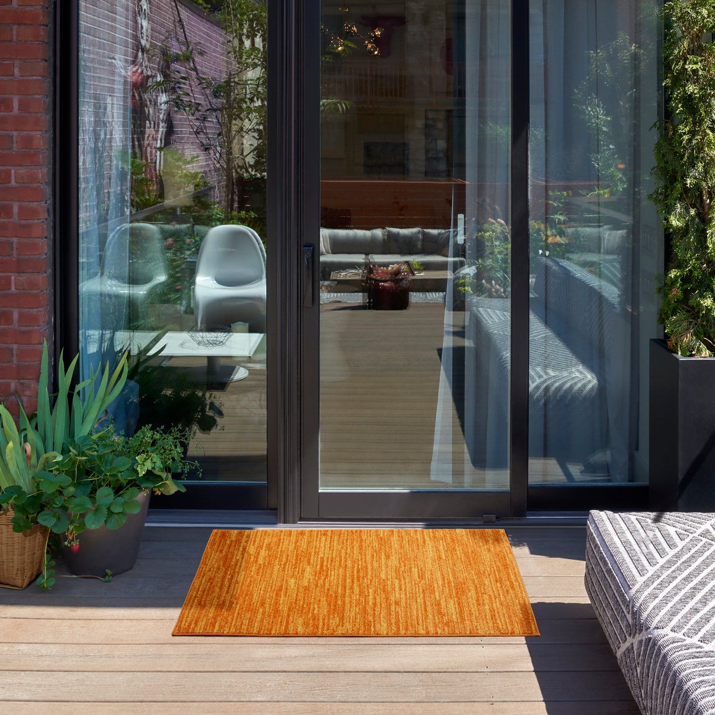 Nourison Nourison Essentials 2' x 4' Sunburst Outdoor Rug