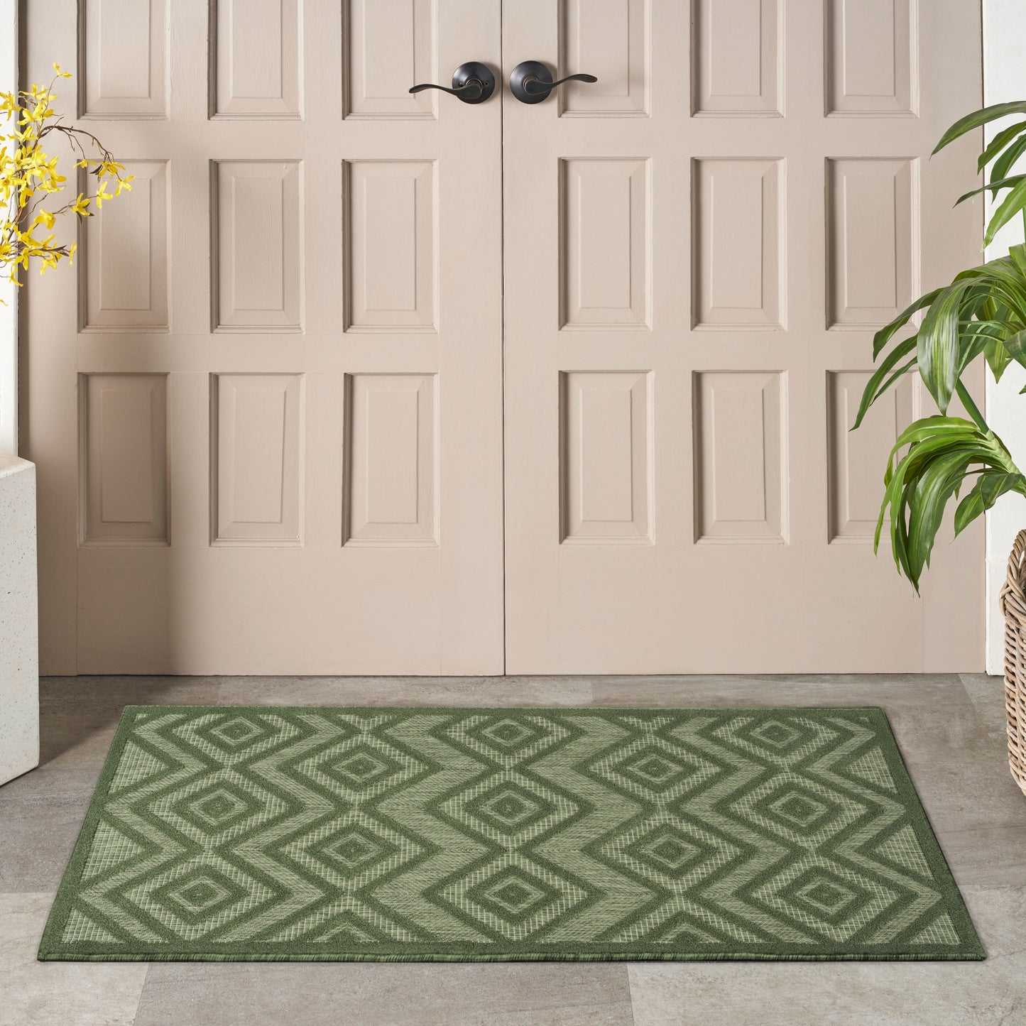 Nourison Versatile 2' x 4' Green Modern Rug