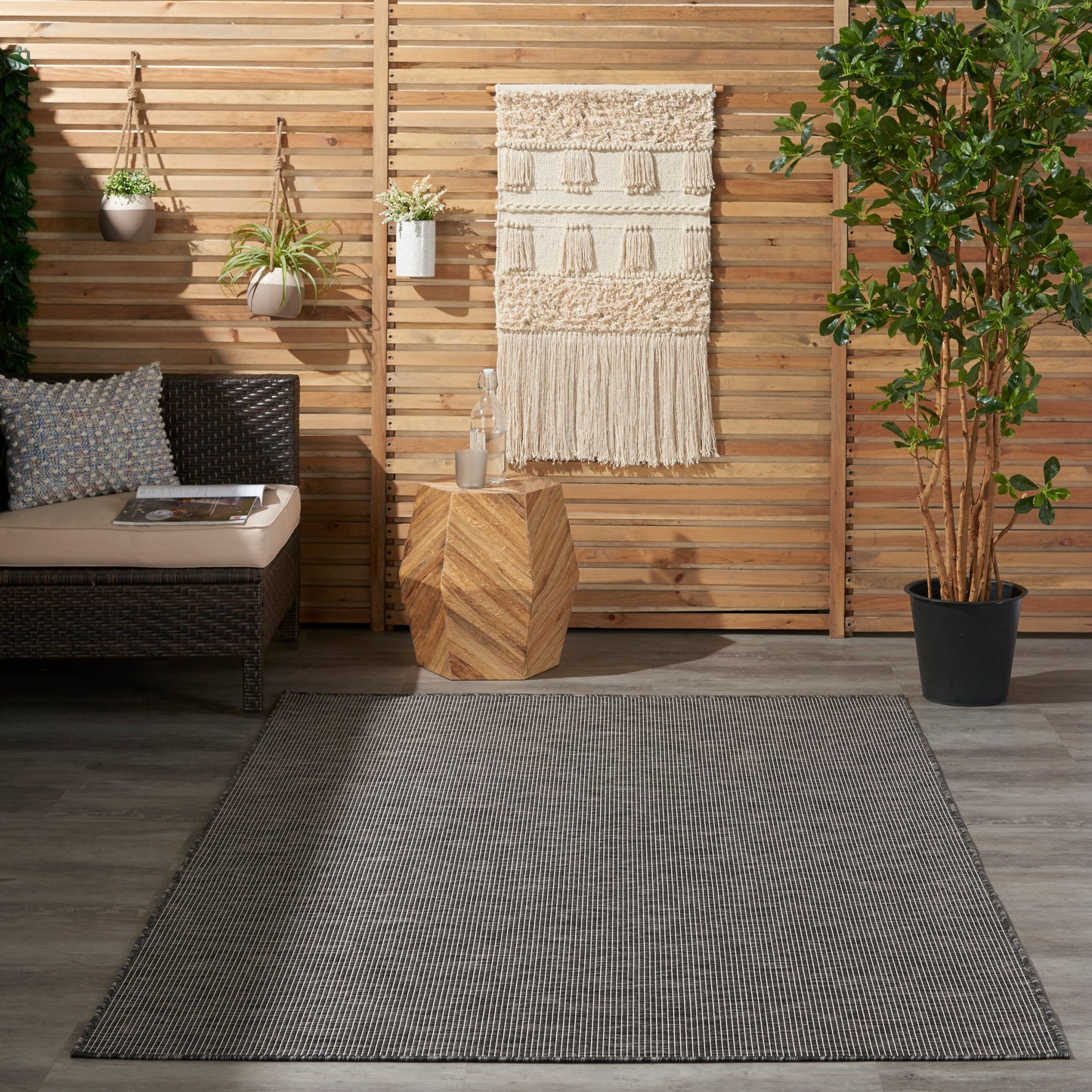Nourison Positano 5' x 7' Charcoal Modern Rug