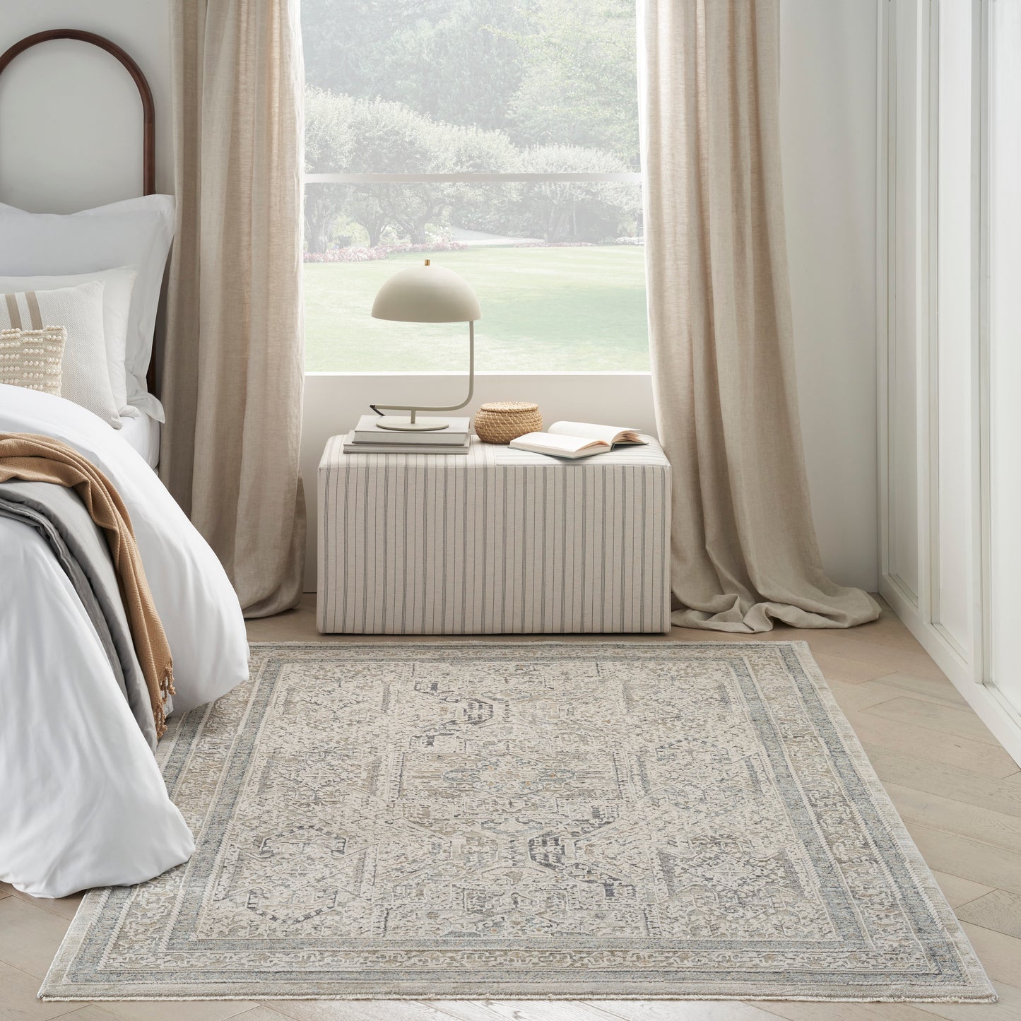 Nourison Lynx 5'3" x 7'10" Ivory/Grey/Blue Vintage Indoor Rug