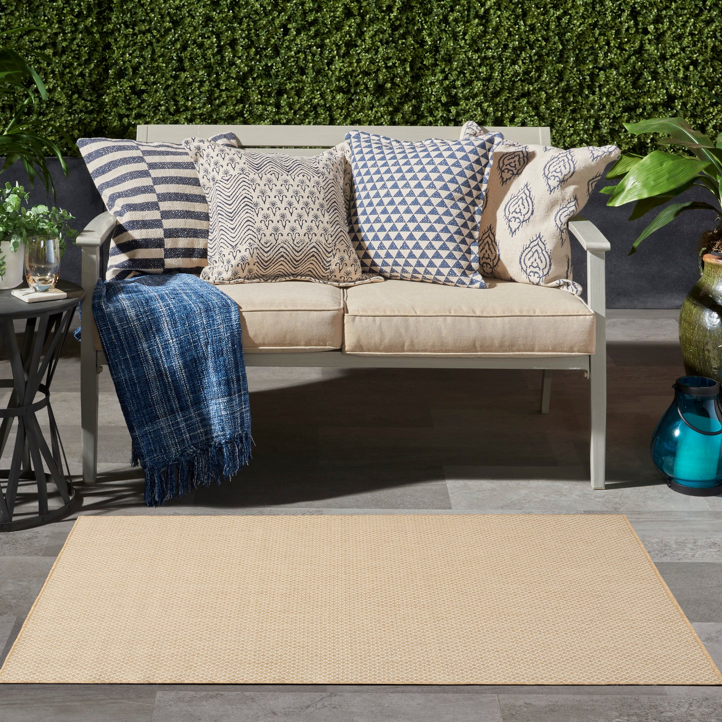 Nourison Courtyard 2' x 3' Natural Modern Rug