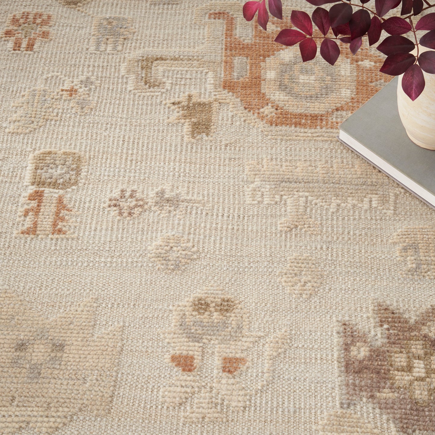 Nourison Whispers 10' x 14' Cream Vintage Indoor Rug