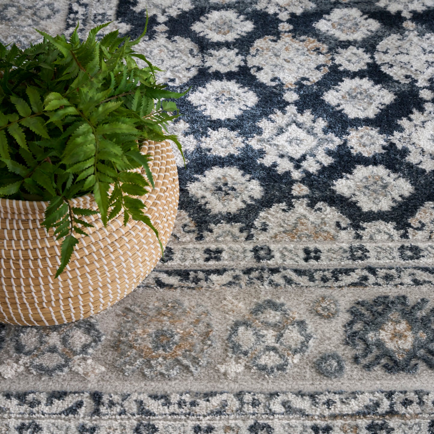 Nourison Dekor 5'3" x 7' Grey Navy Vintage Indoor Rug