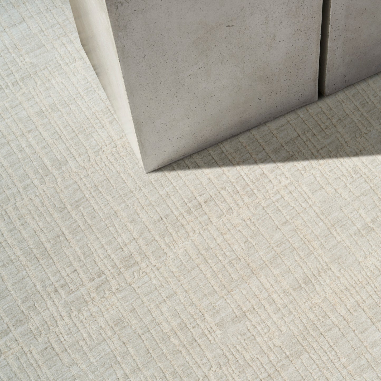 Calvin Klein CK079 Notes 7'10" x 9'10" Silver Ivory Modern Indoor Rug