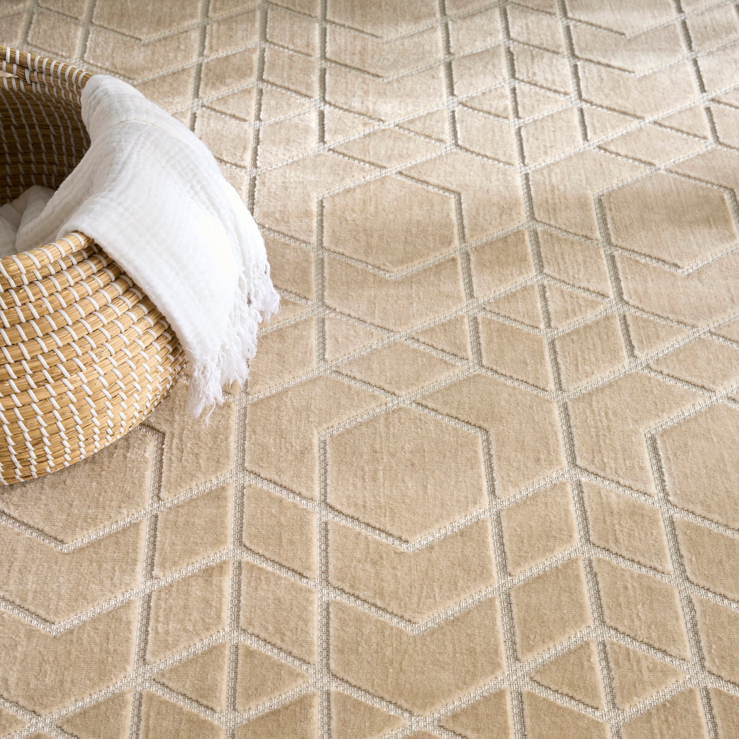 Nourison Washable Charm 8' x 10' Beige Ivory Modern Indoor Rug