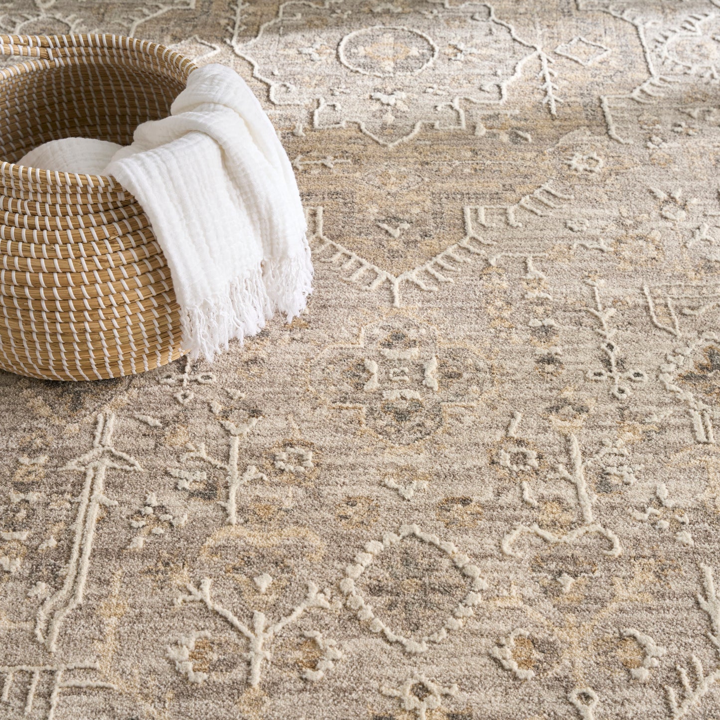 Nourison Retreat 9'6" x 13'2" Grey Vintage Indoor Rug