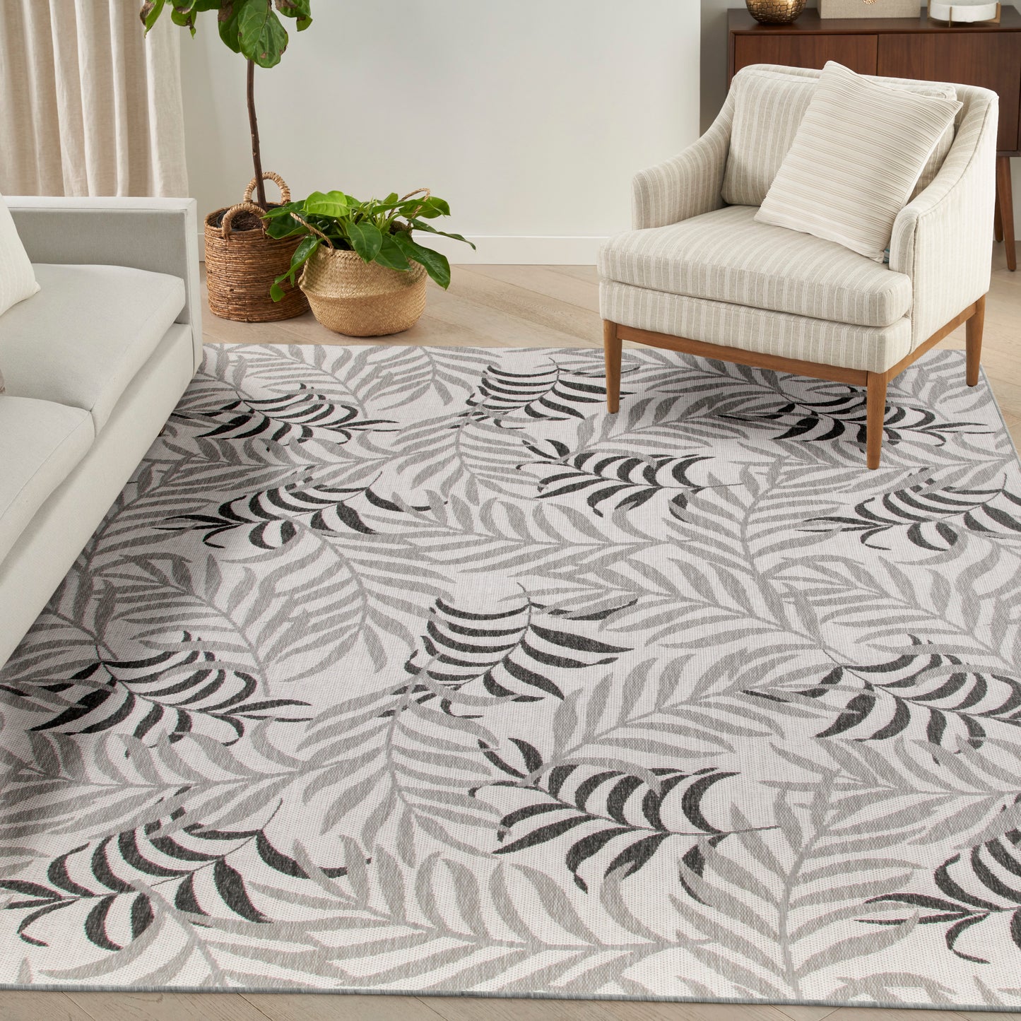 Nourison Garden Oasis 10' x 14' Grey Tropical Rug