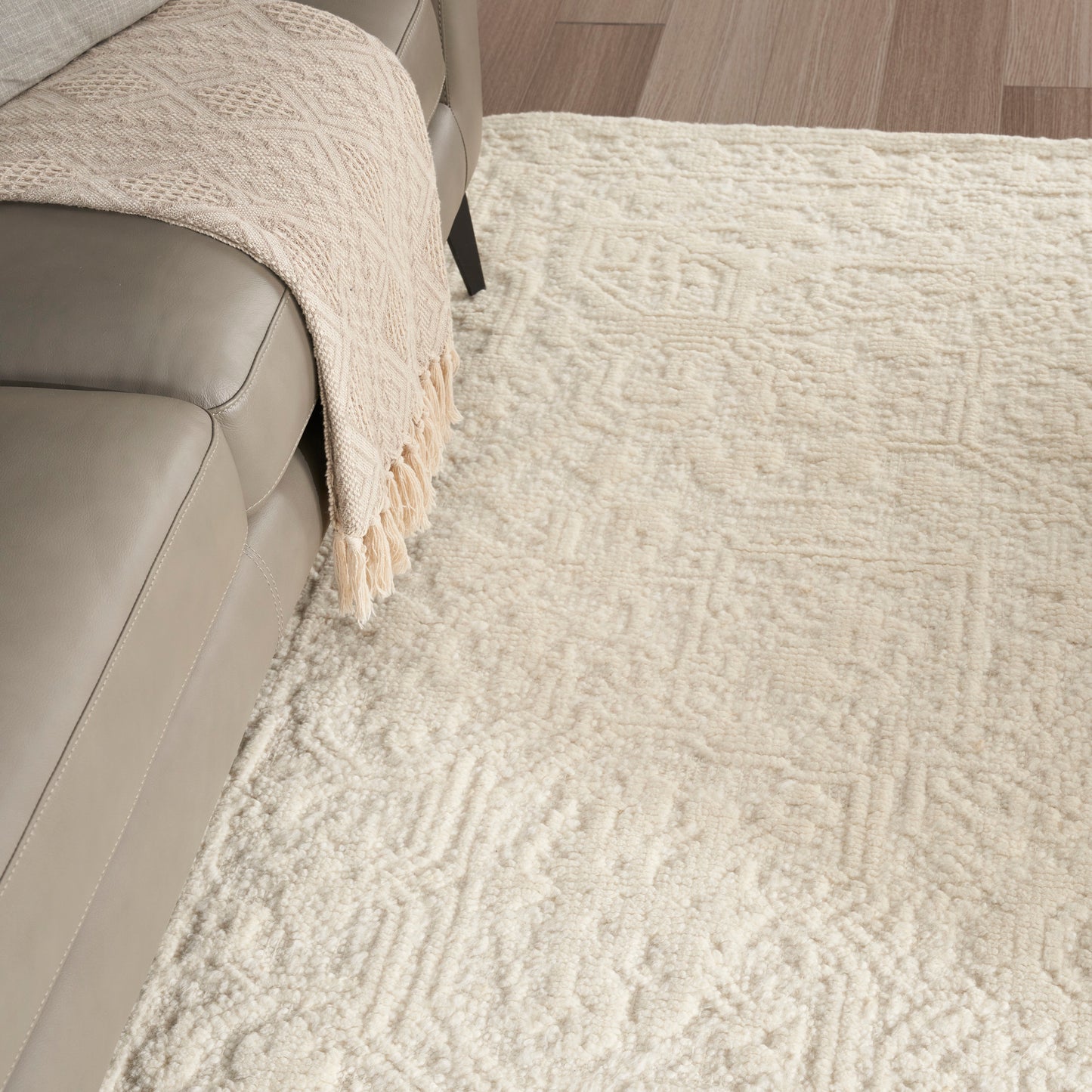 Nourison Blanco 5'3" x 7'5" Ivory Contemporary Indoor Rug