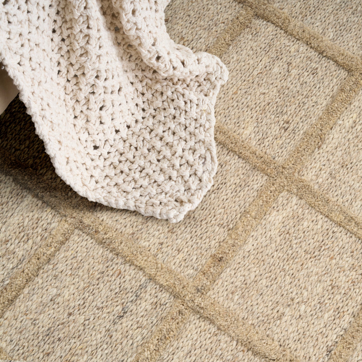DKNY Pure Framework 5' x 7'6" Camel Modern Indoor Rug