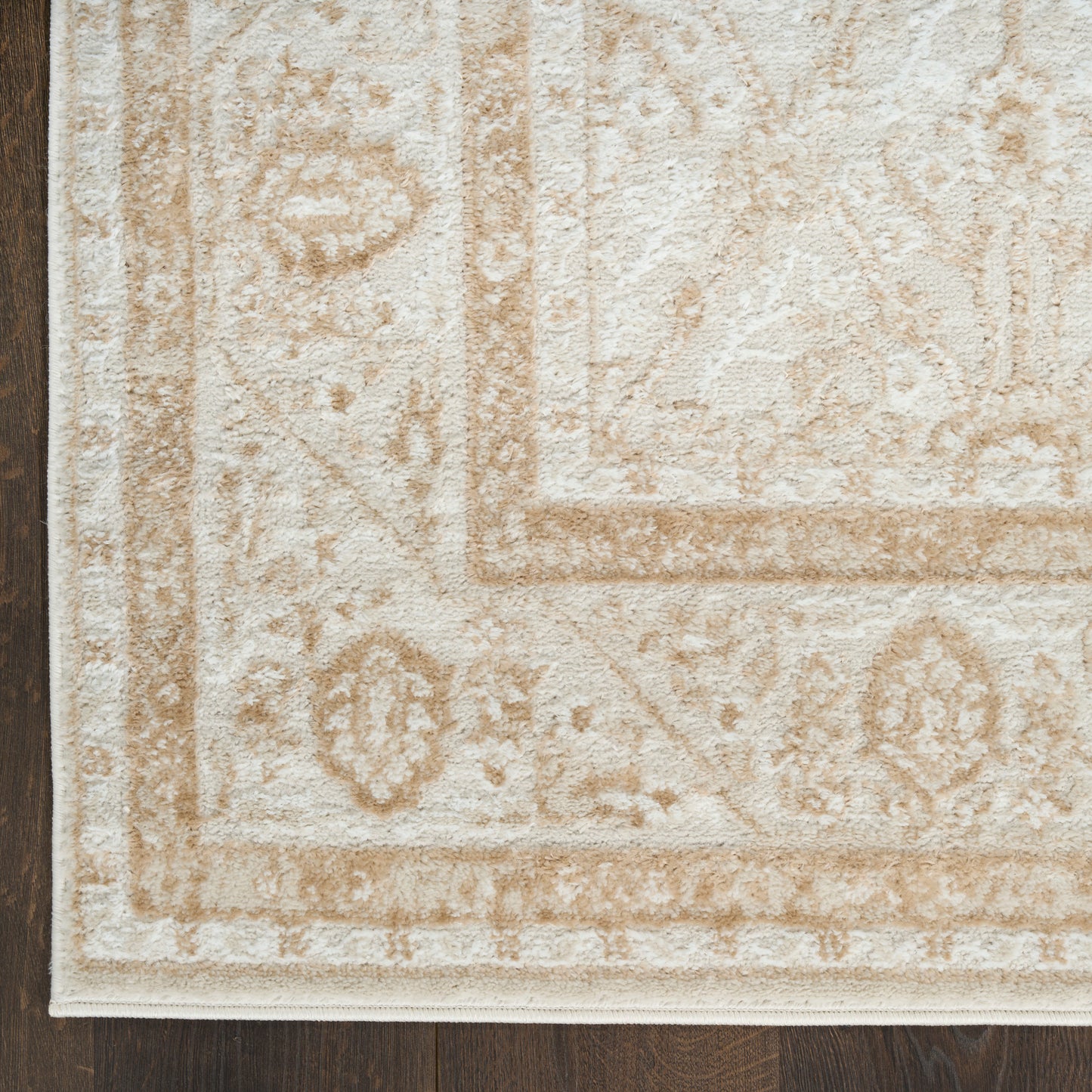 Nourison Dekor 5'3" x 7' Cream Beige Vintage Indoor Rug