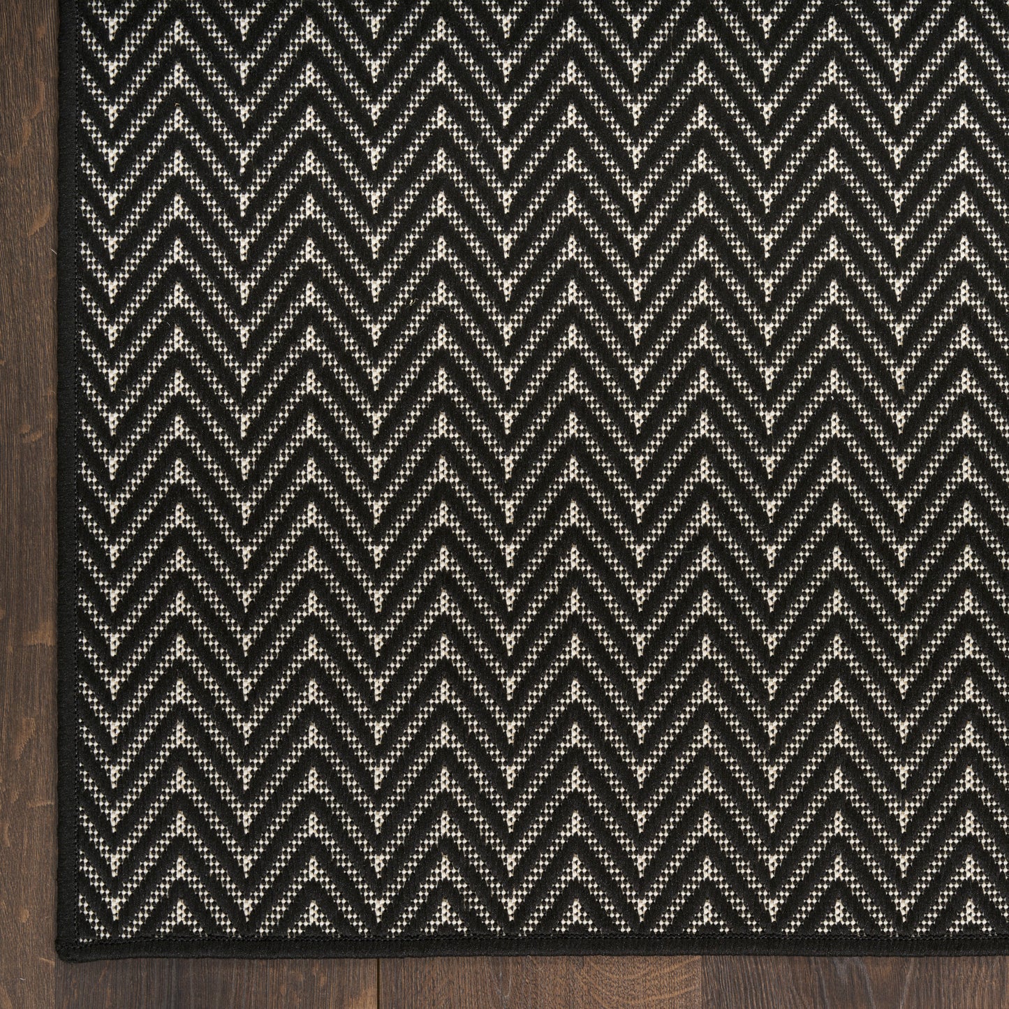 Nourison Horizon Indoor/Outdoor 8' x 10' Black Modern Rug