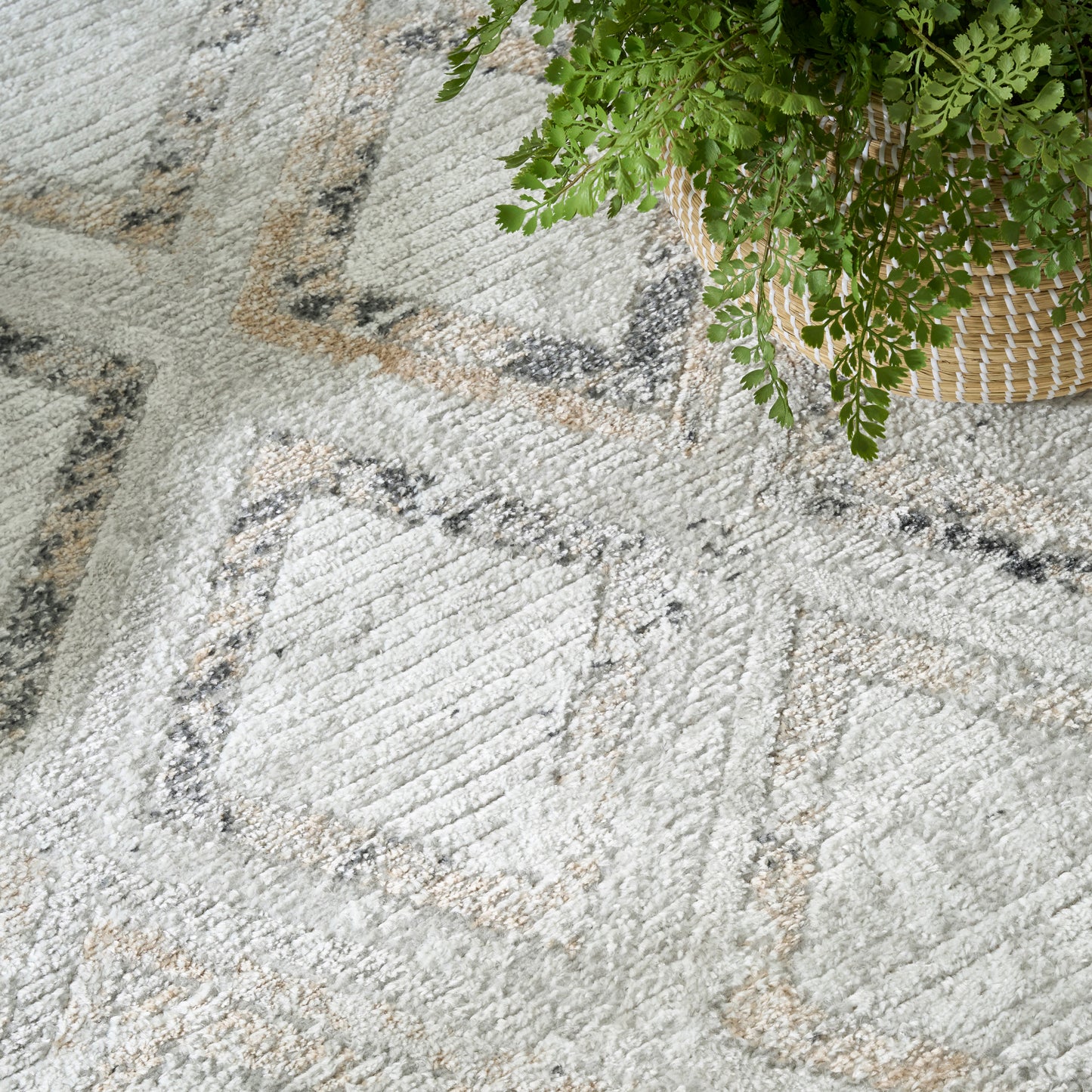 Nourison Dekor 4' x 6' Grey Charcoal Modern Indoor Rug