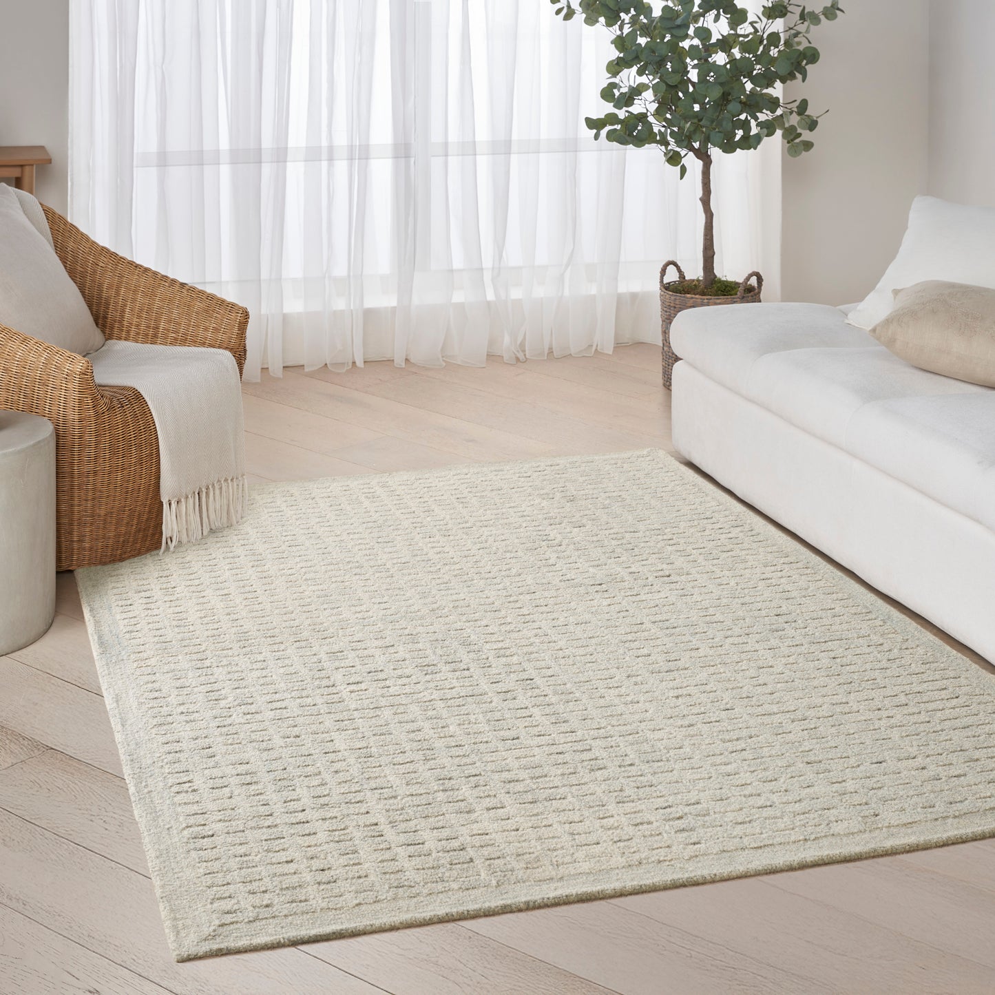 DKNY Pure Grids 5'3" x 7'3" Light Blue Contemporary Indoor Rug