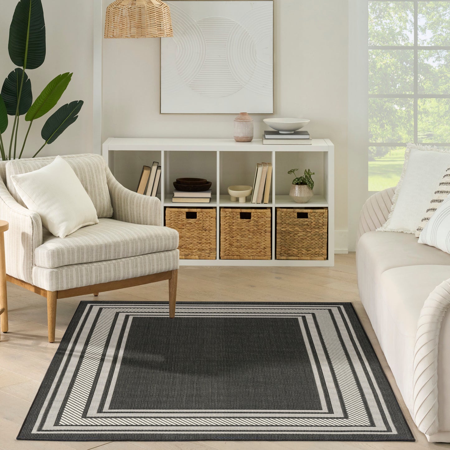Nourison Horizon Indoor/Outdoor 5' x 7' Black Modern Rug