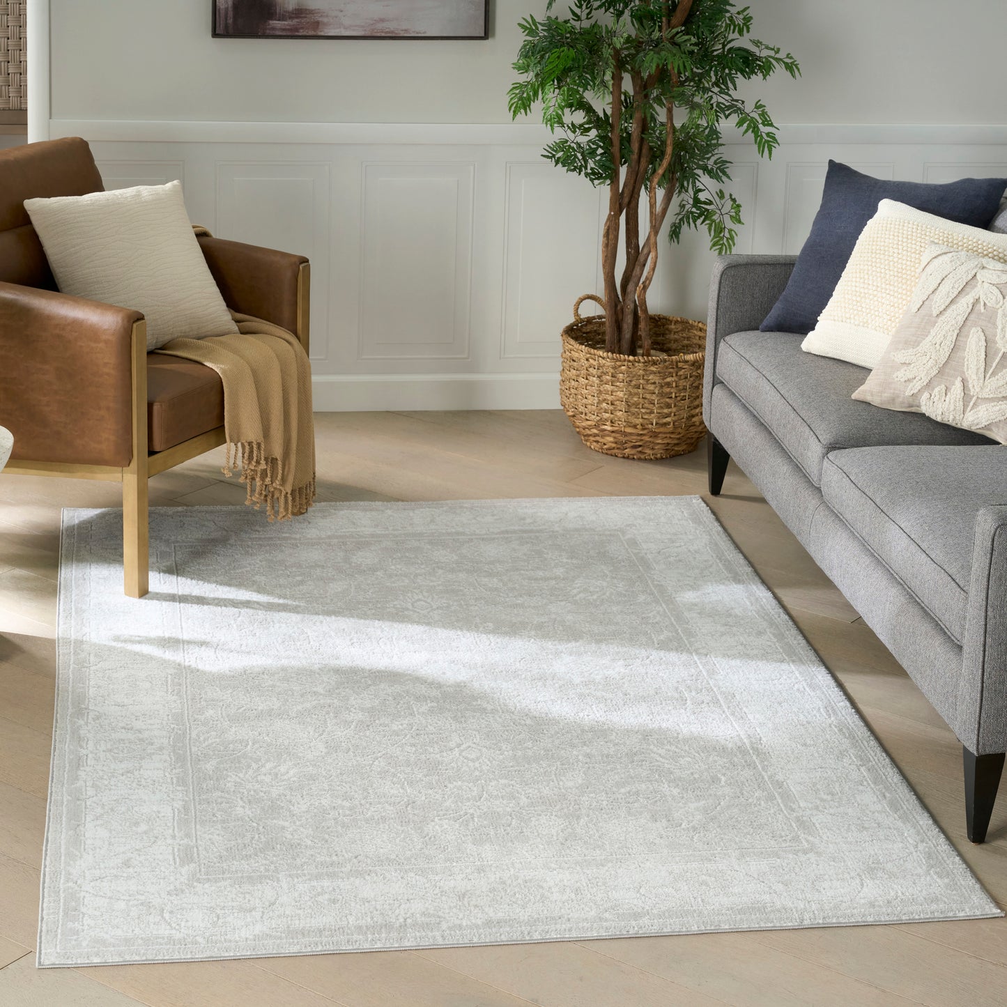 Nourison Dekor 5'3" x 7' Light Grey Vintage Indoor Rug