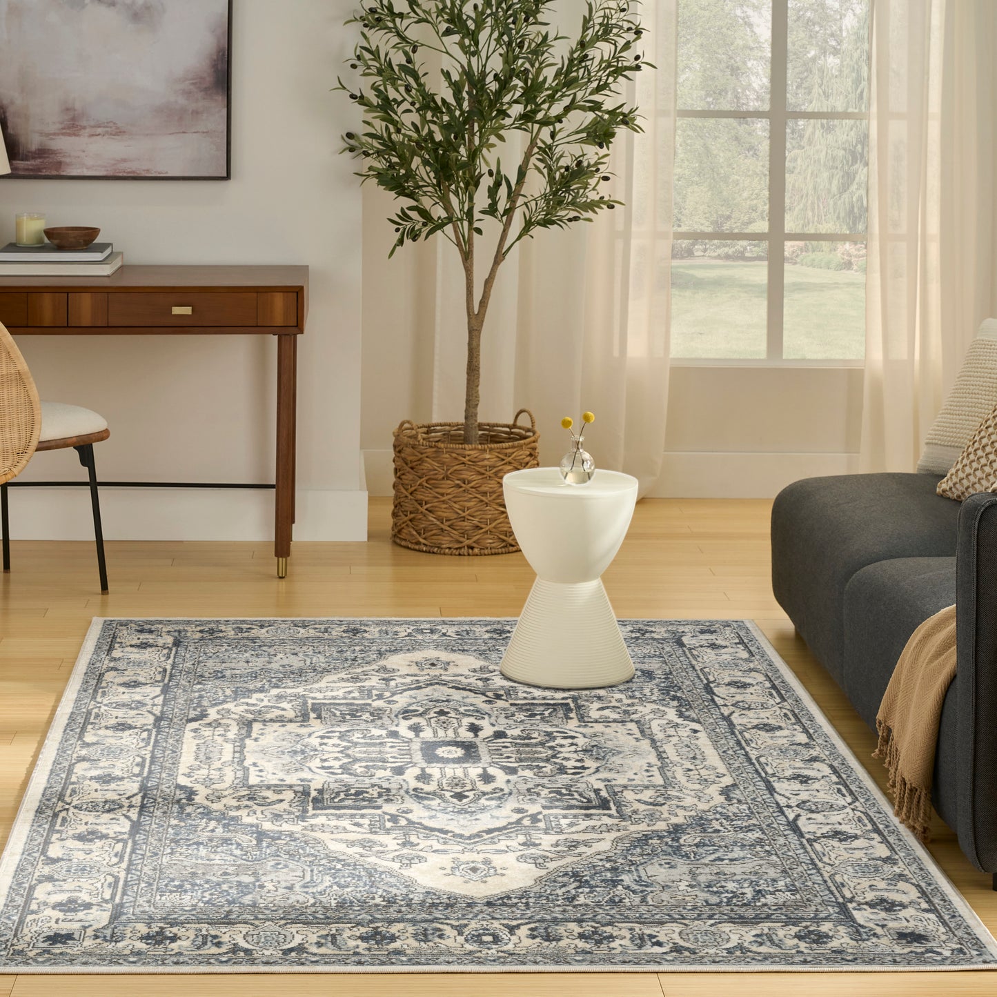 Nourison Quarry 5'3" x 7'3" Ivory Navy Vintage Indoor Rug