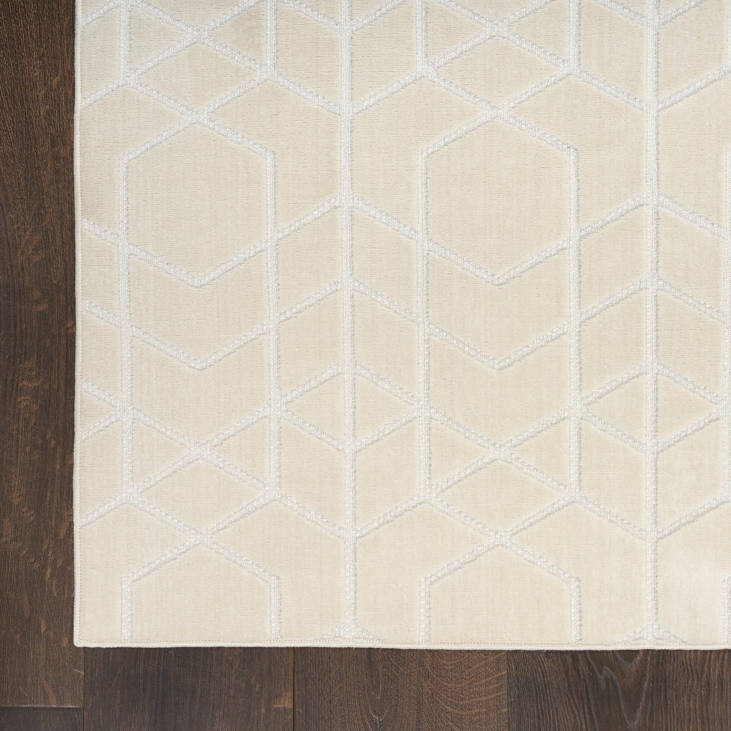 Nourison Washable Charm 4' x 6' Ivory Modern Indoor Rug