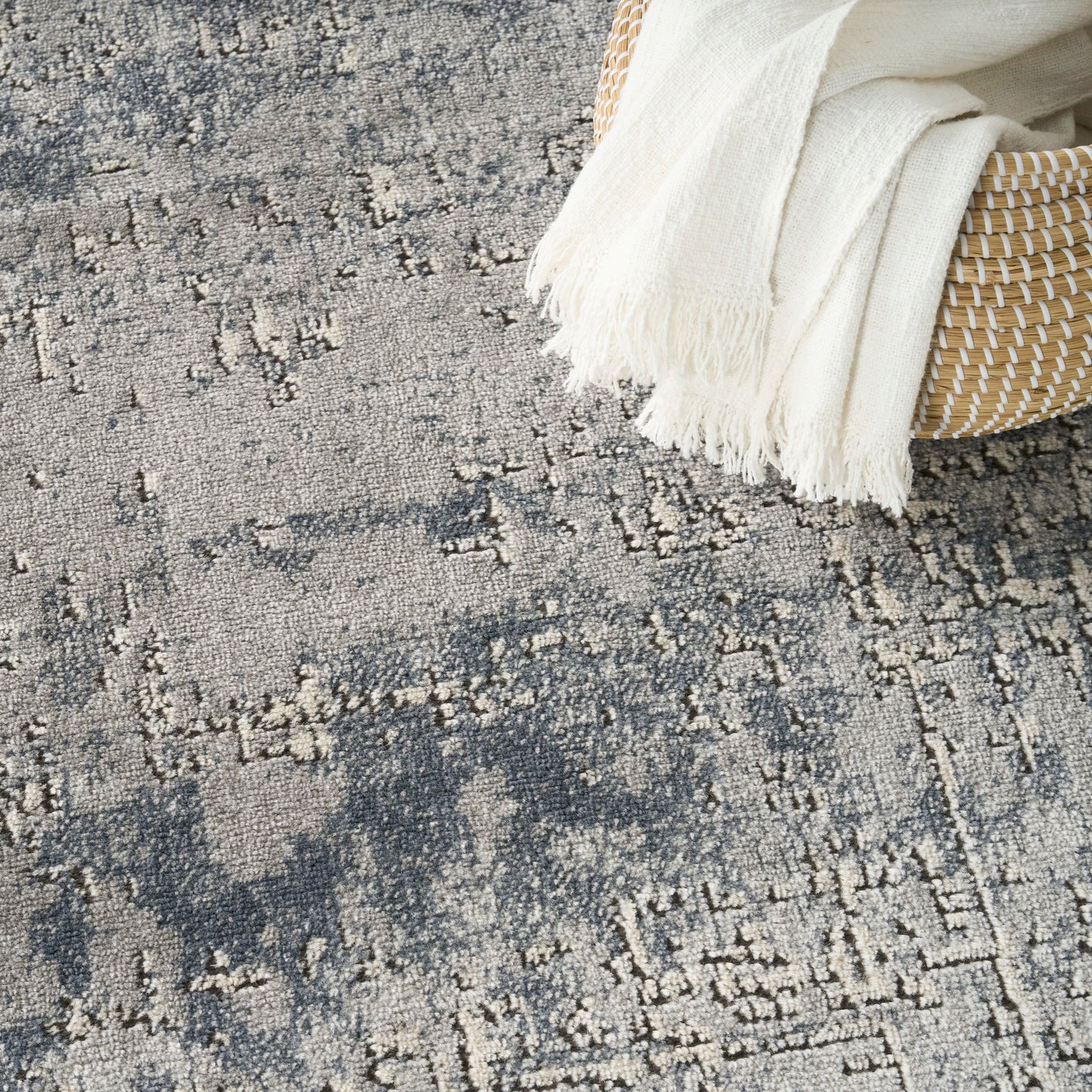 Nourison Quarry 5'3" x 7'3" Dark Grey Modern Indoor Rug