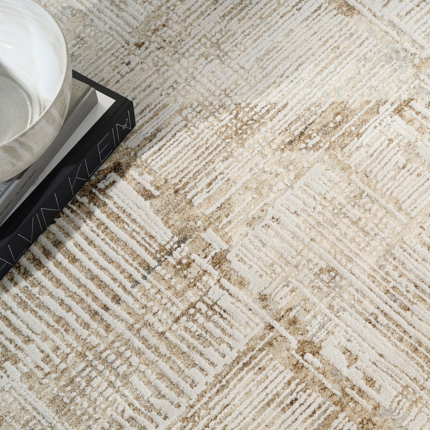 Calvin Klein CK078 Summit 5'3" x 7'9" Mocha Ivory Modern Indoor Rug