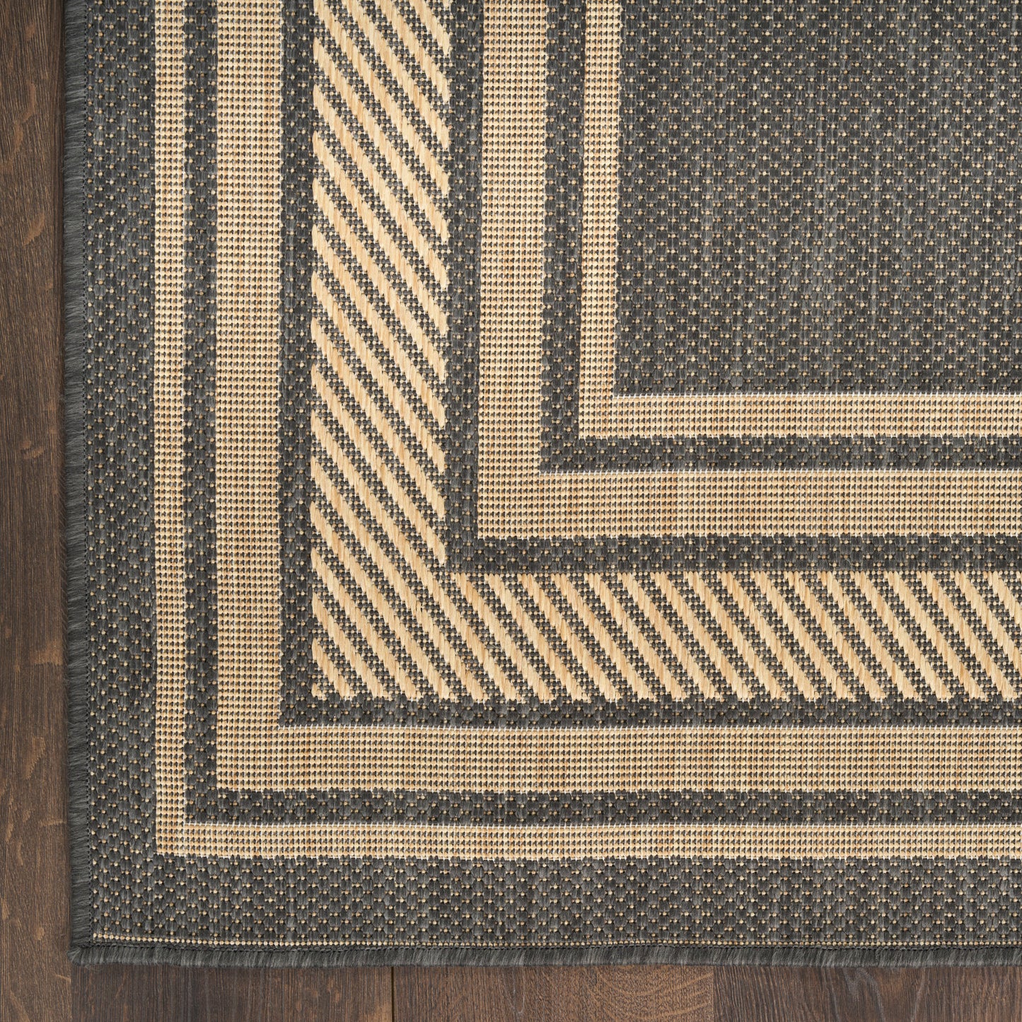 Nourison Horizon Indoor/Outdoor 5' x 7' Charcoal Modern Rug
