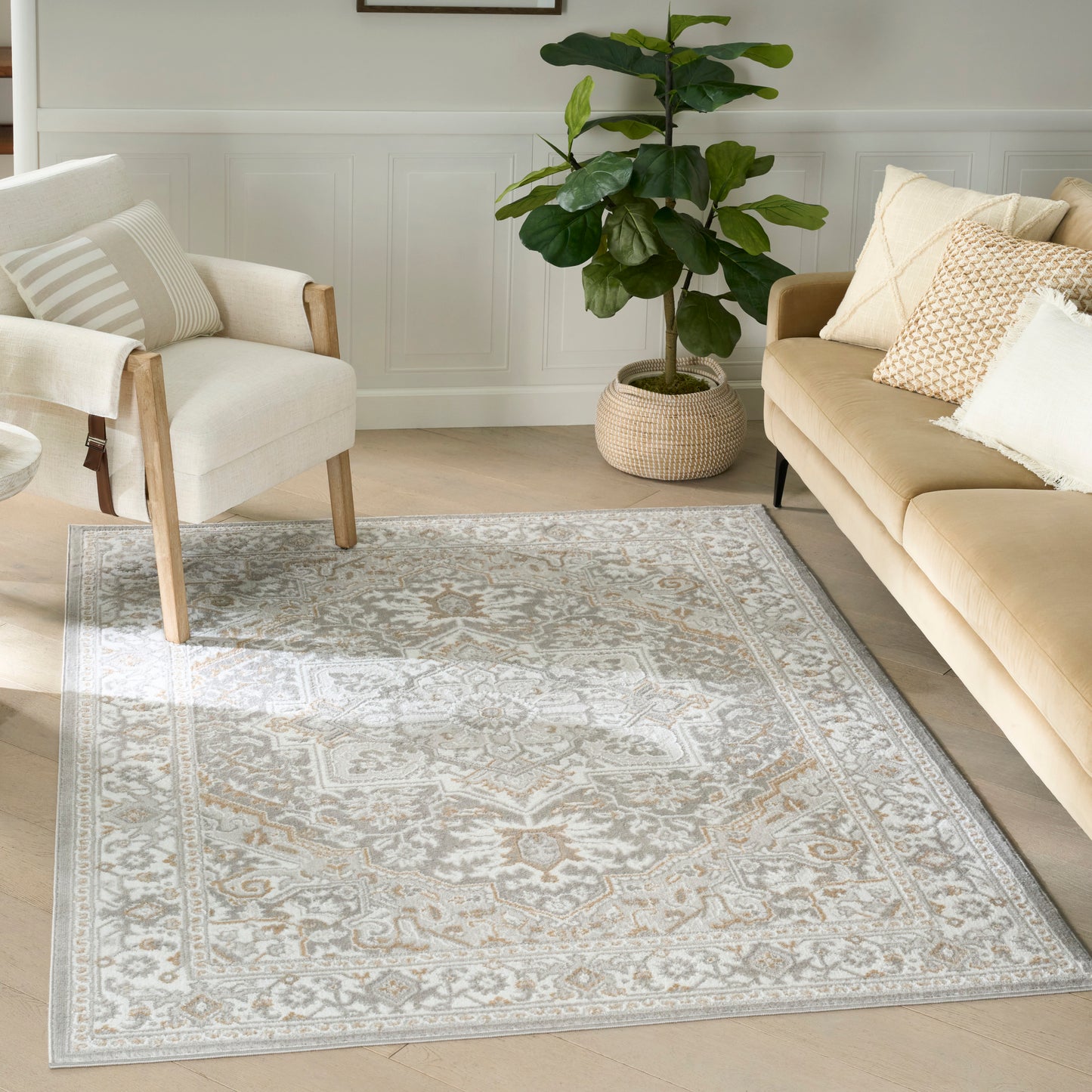 Nourison Dekor 4' x 6' Light Grey Vintage Indoor Rug