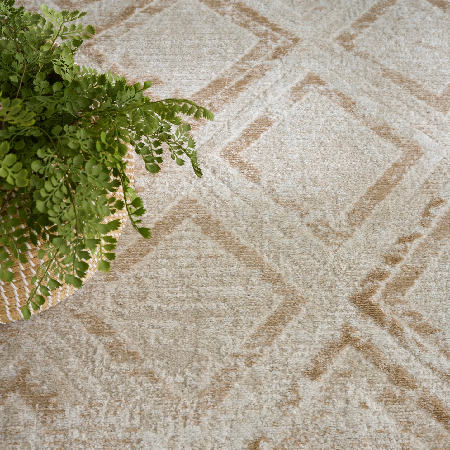 Nourison Dekor 5'3" x 7' Ivory Beige Modern Indoor Rug