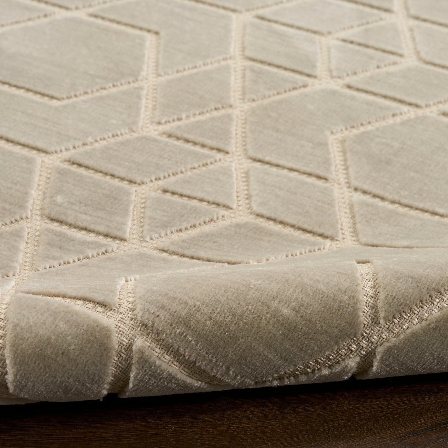 Nourison Washable Charm 2' x 3' Silver Ivory Modern Indoor Rug