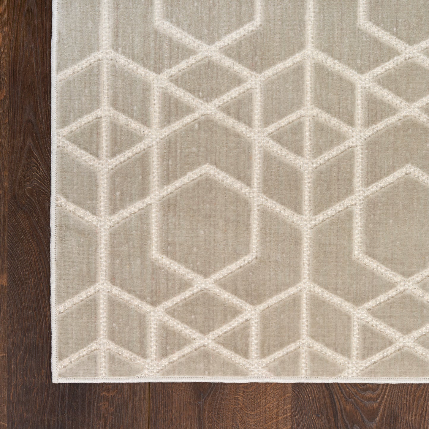 Nourison Washable Charm 2' x 3' Silver Ivory Modern Indoor Rug