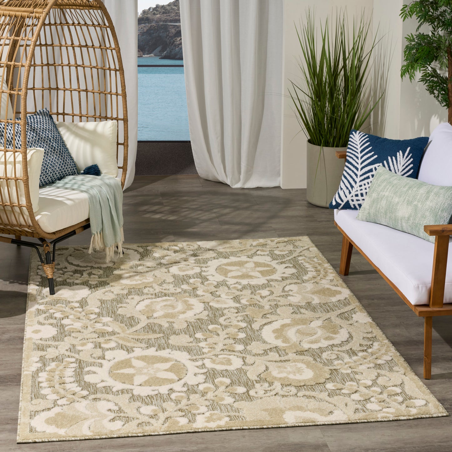 Nourison Aloha 3'6" x 5'6" Ivory Sage Farmhouse Rug