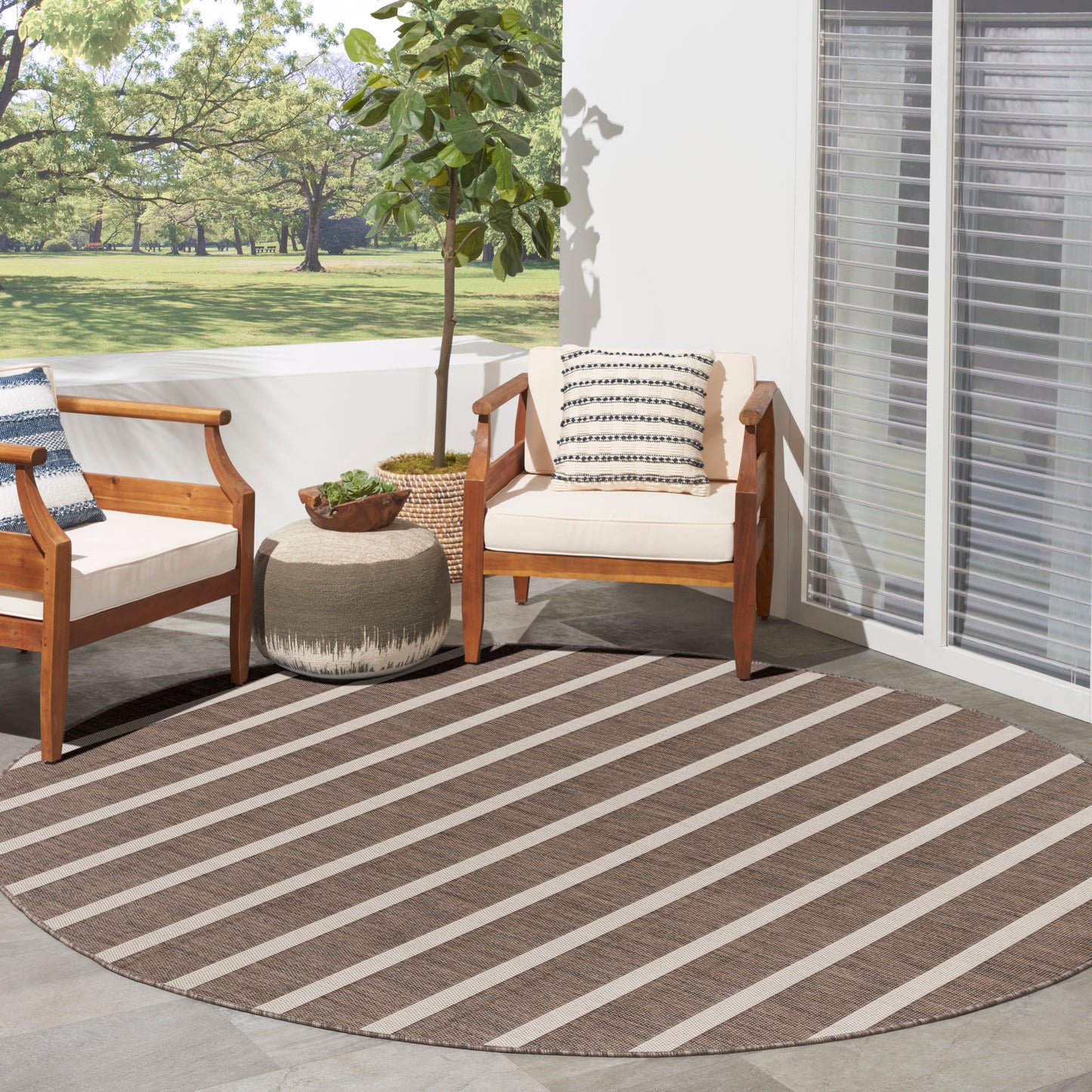Nourison Positano 8' x Round Natural Ivory Modern Rug
