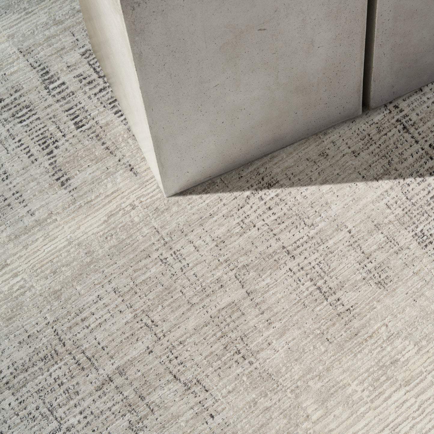 Calvin Klein CK079 Notes 3'11" x 5'11" Ivory Charcoal Modern Indoor Rug